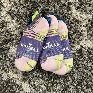 Bombas bundle of three pair of gripper socks new